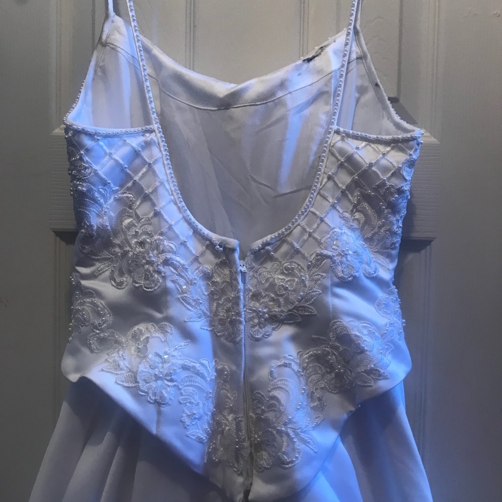 Wedding Gown - Picture 2 of 7